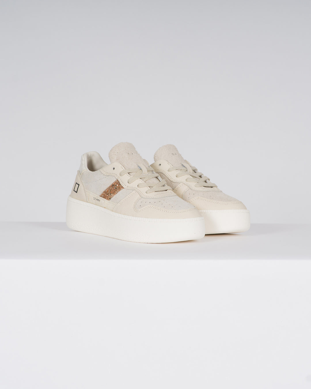 COURT PLATFORM HAIRY BEIGE<BR/> 