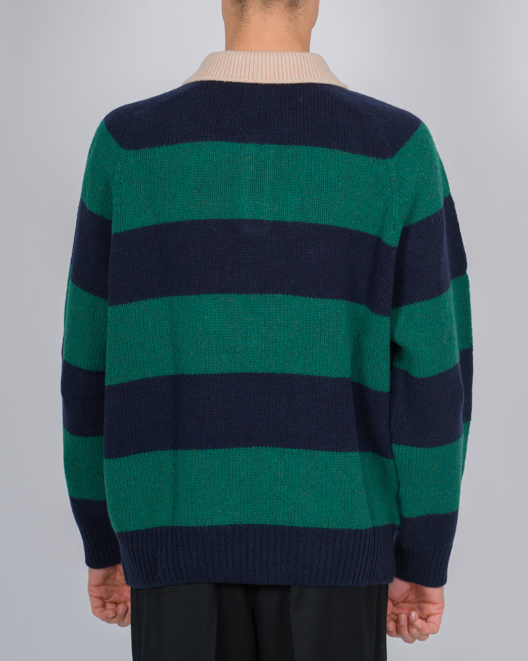 HOWLIN' PULL UP TO THE BUMPERVERDE