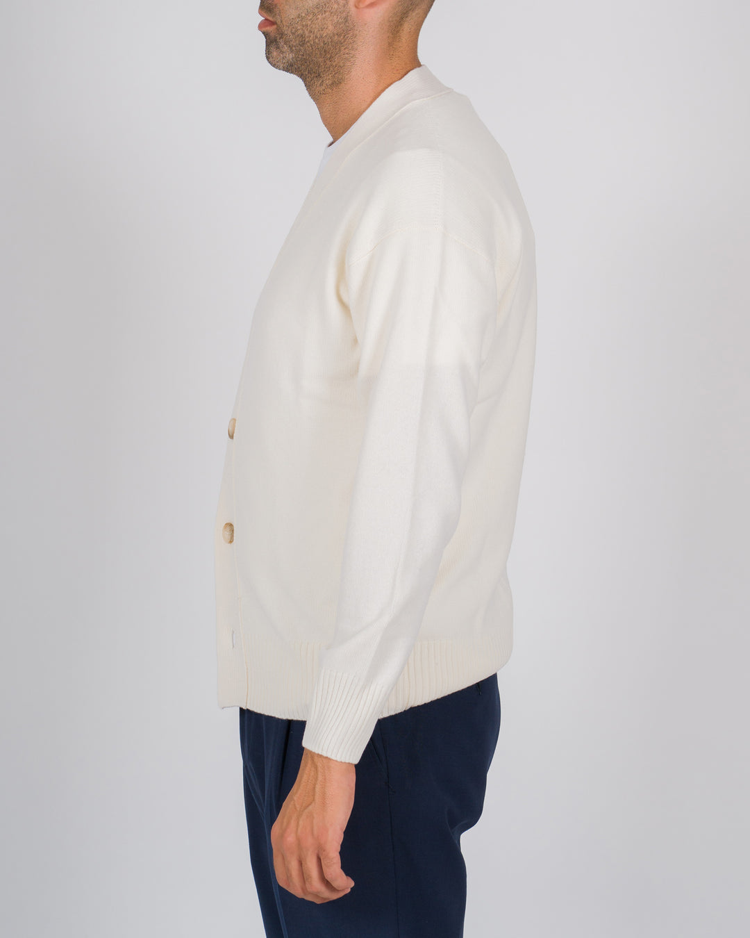 Cardigan con botton panna 