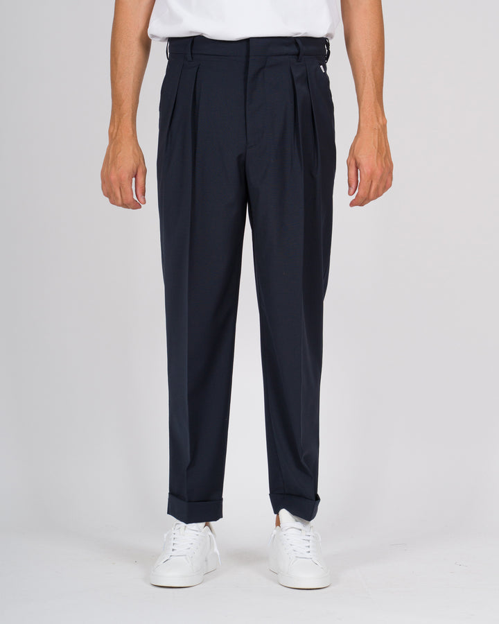 Pantalone doppia pince con risvolto blu 