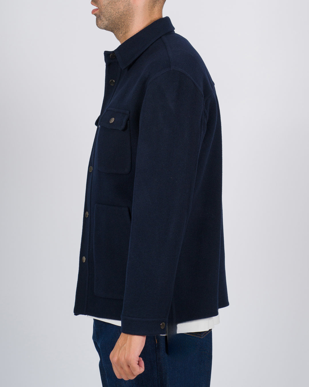 Overshirt con tasche a toppa blu 
