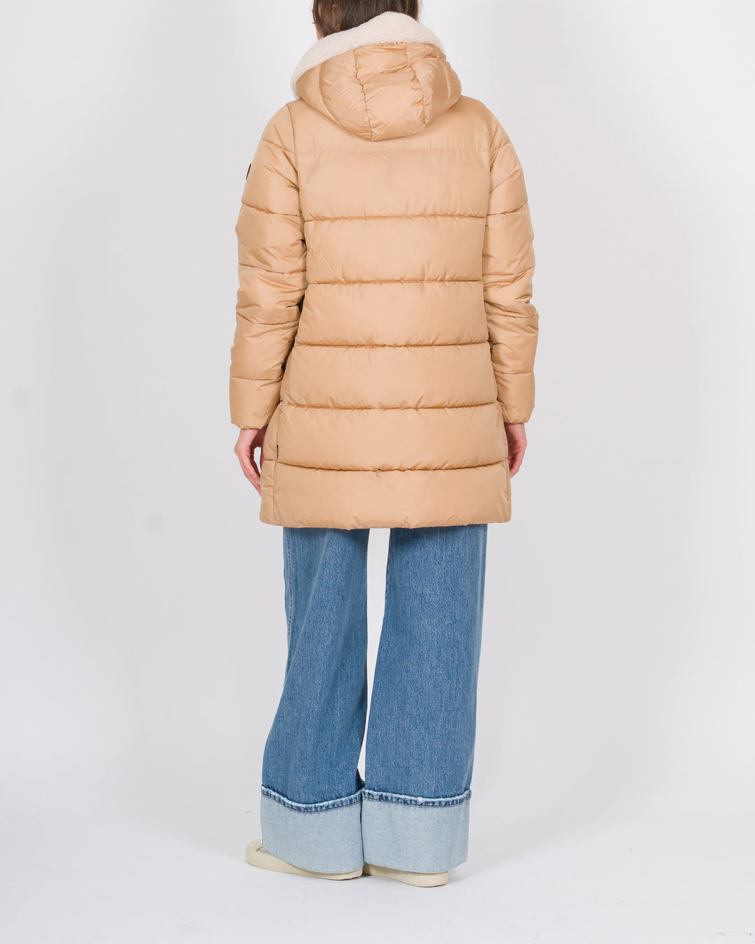 Piumino lungo con pelliccia beige 