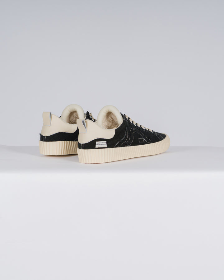 Wavy Suede Black<BR/> 