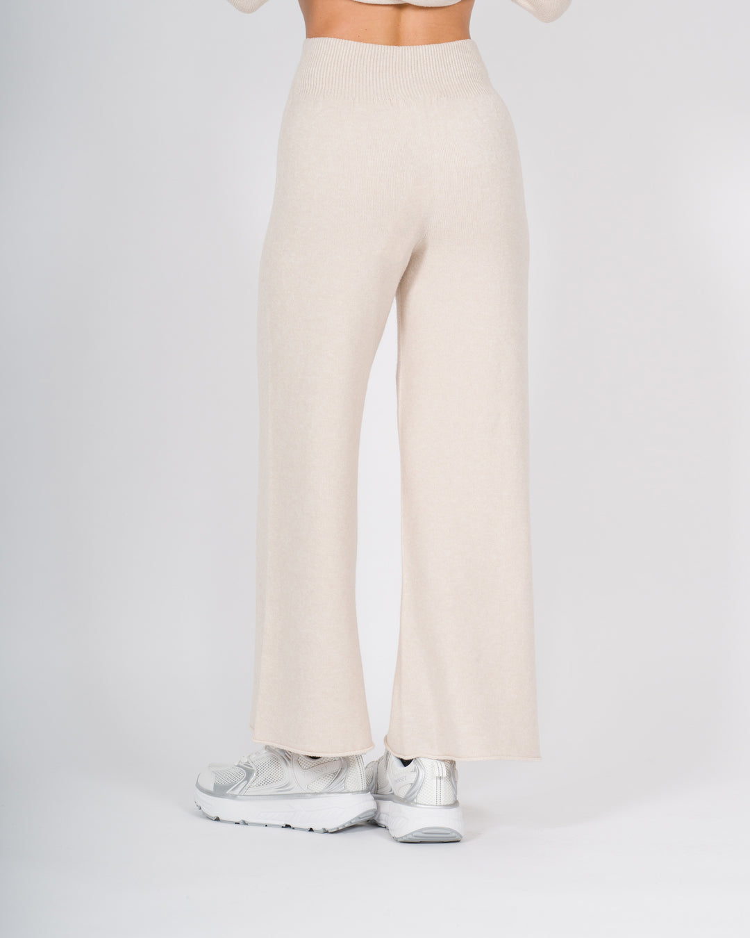 Pantaloni in lana a gamba larga beige 