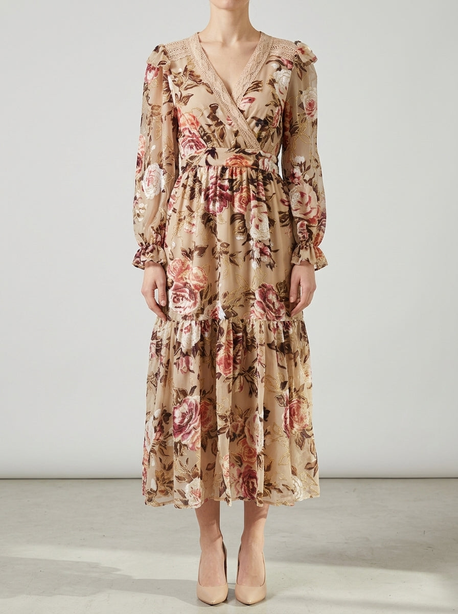 Abito  in chiffon beige con stampa damascata floreale in velluto 