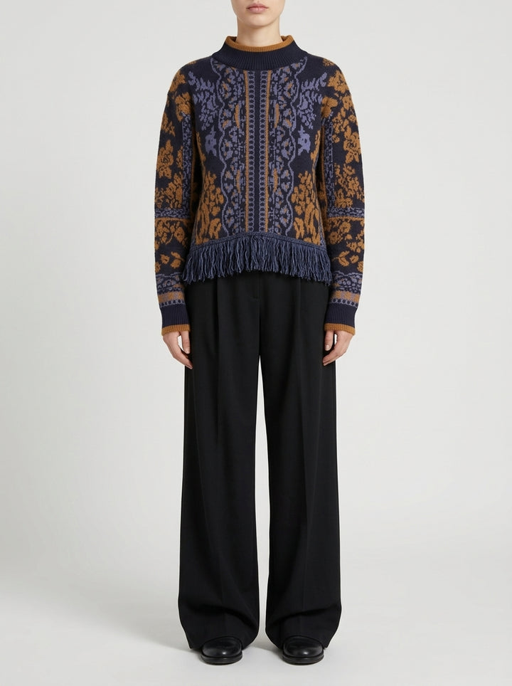 Girocollo in lana blu con intarsi jacquard e frange 