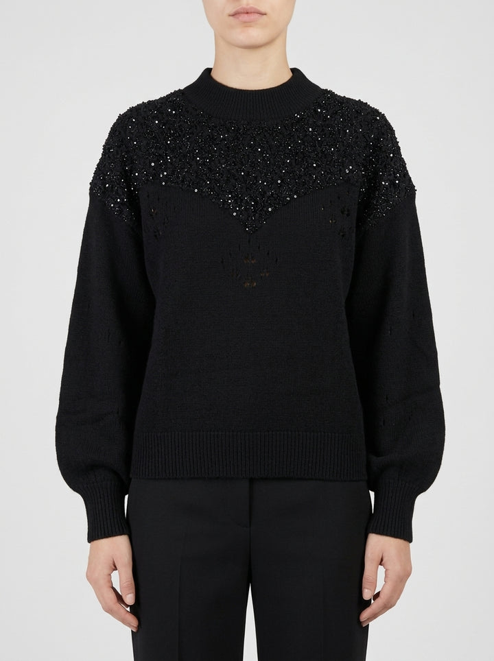 Pullover in lana con collo lupetto e perline nere 