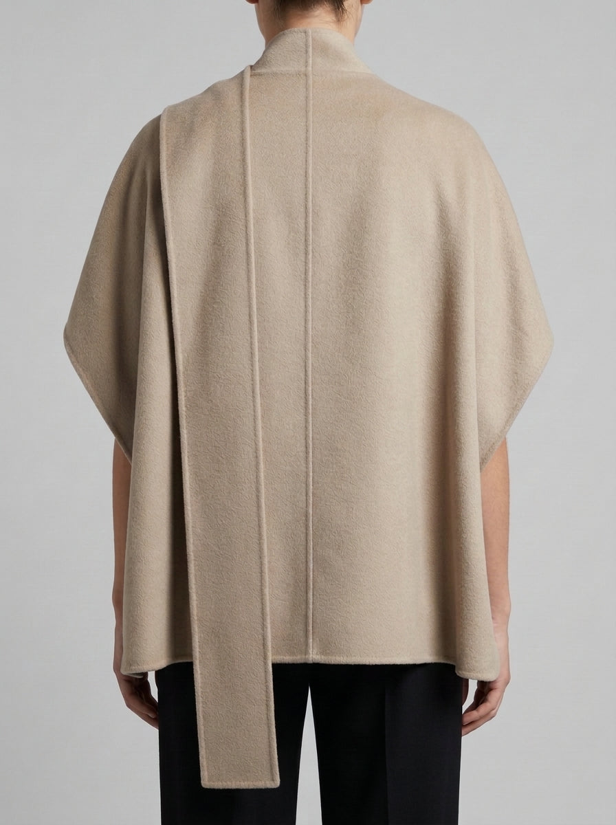 CAPPOTTO BEIGE CORTO IN LANA CON SCIARPA 