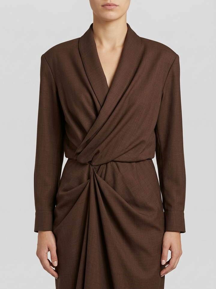 Abito marrone in fresco lana con  drappeggio 