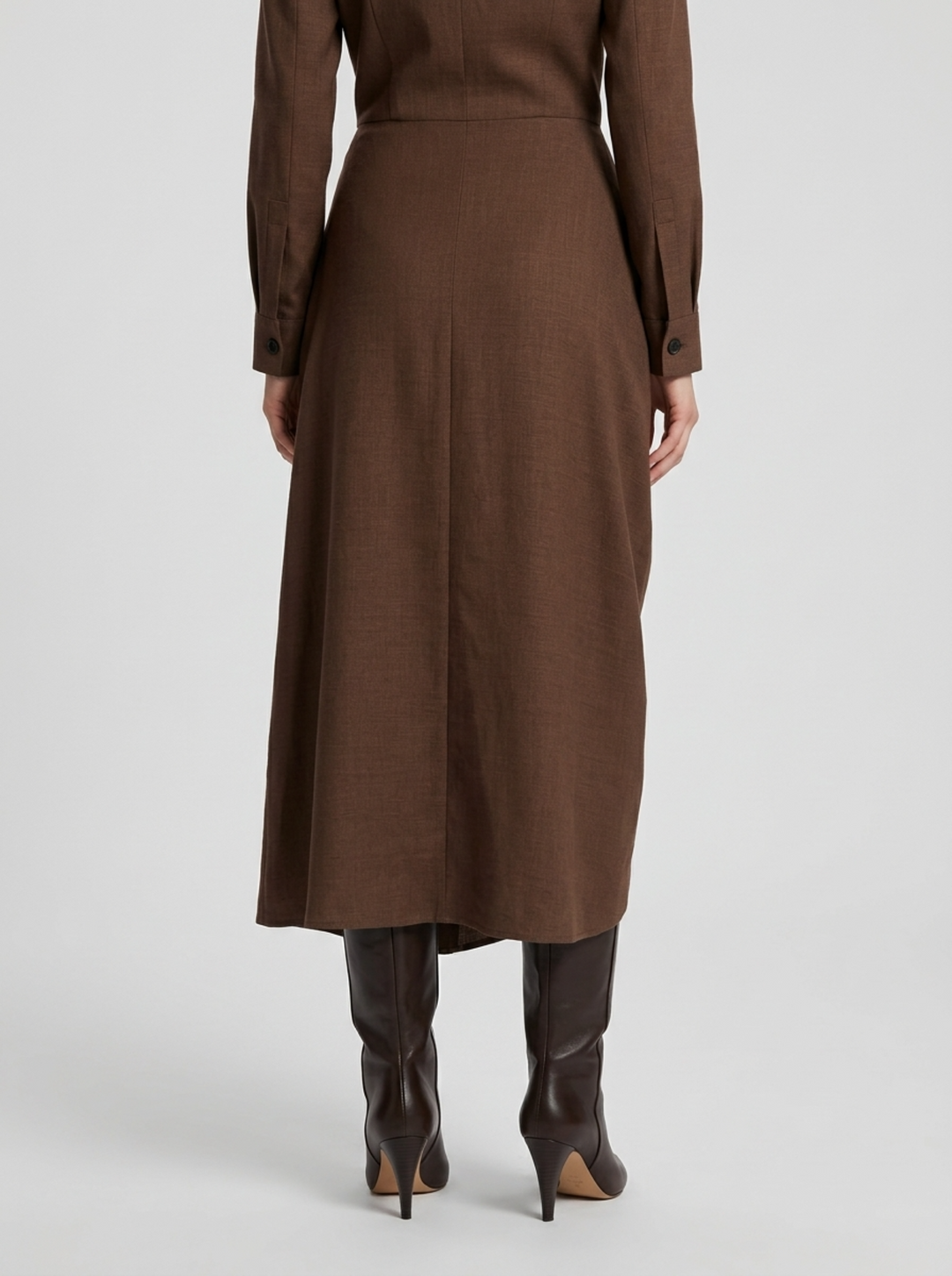 Abito marrone in fresco lana con  drappeggio 