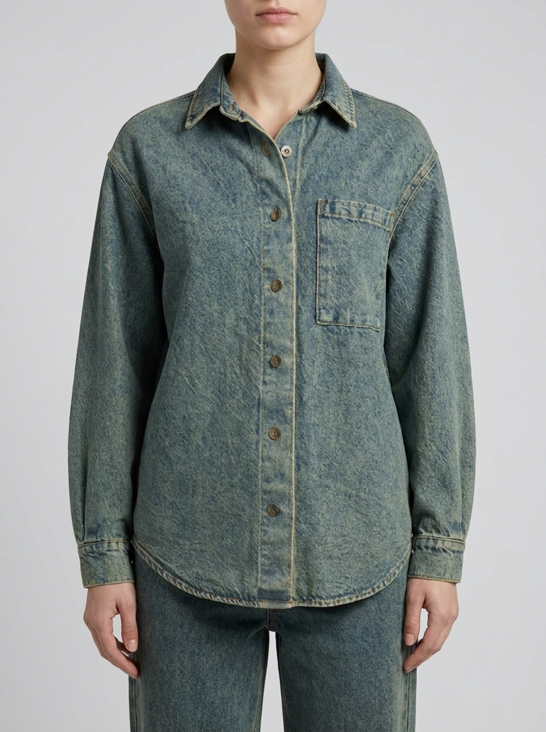 Camicia Over in Denim con Ciappe 