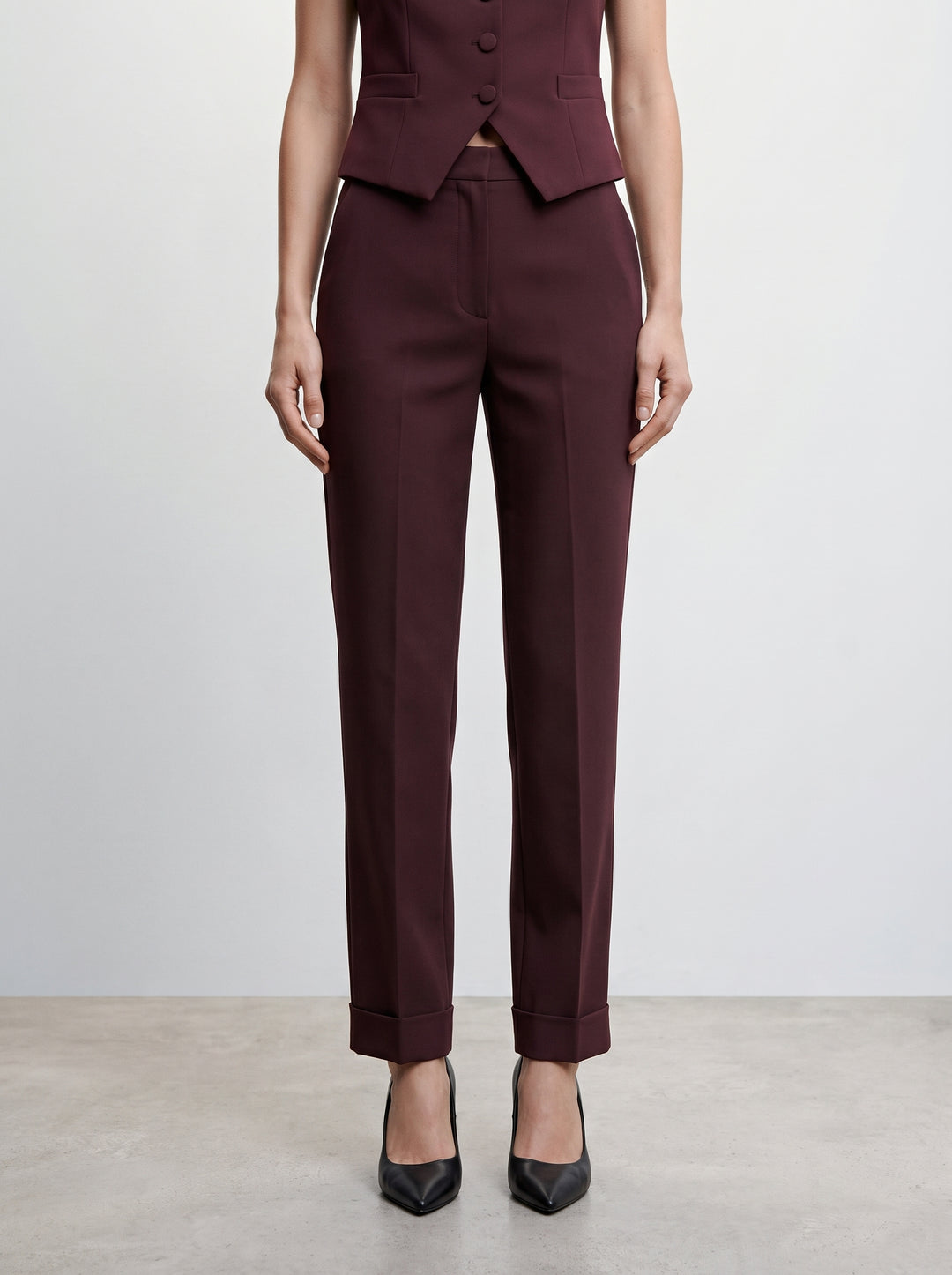 Pantalone Silence vino  con piegone 