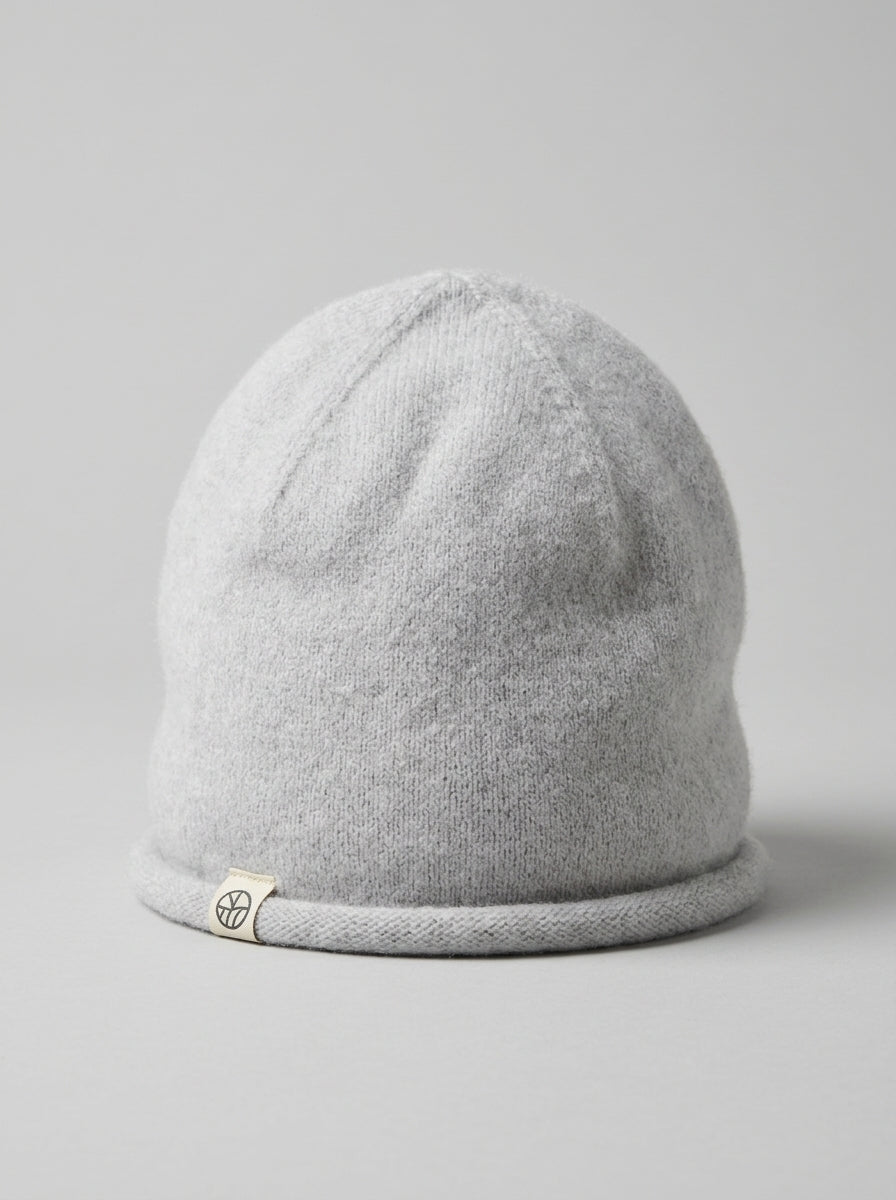 Berretto in maglia con risvolto Light grey 