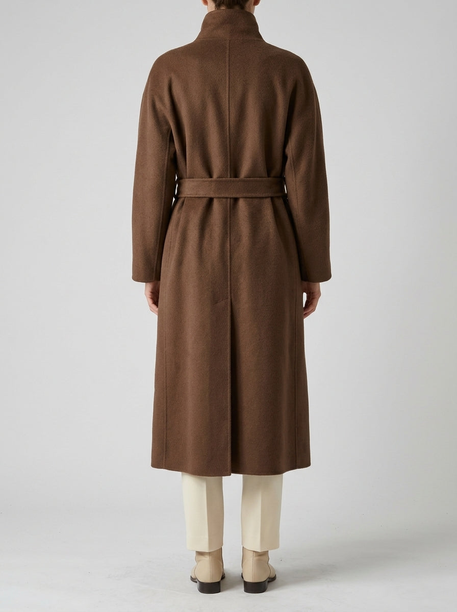 Cappotto  in Panno Moro con Chiusura Incrociata 