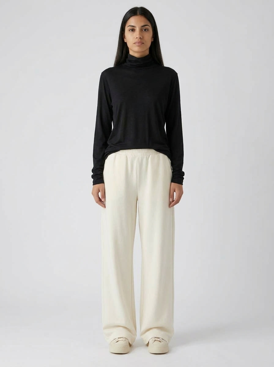 t-shirt nera collo alto 