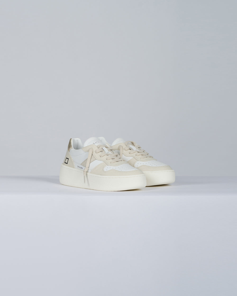 DATE COURTPLATFORMCOLOREDBEIGE