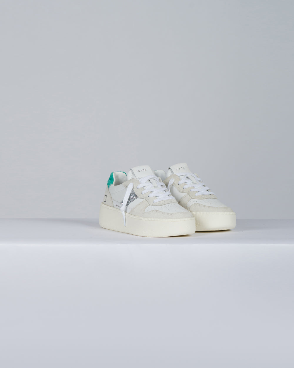 DATE COURTPLATFORMWINTAGEVERDE