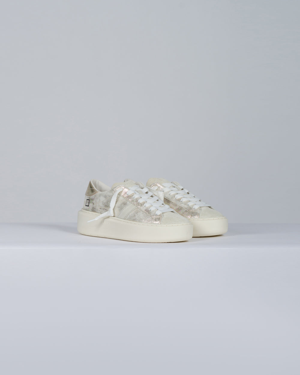 DATE HILLLOWPLATFORMSTARDUSTPLATINO