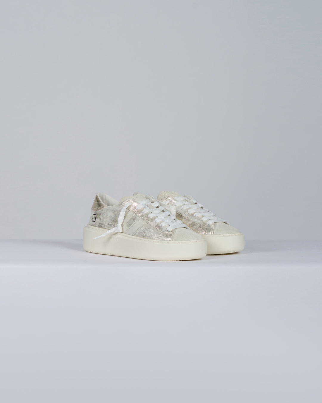 DATE HILLLOWPLATFORMSTARDUSTPLATINO