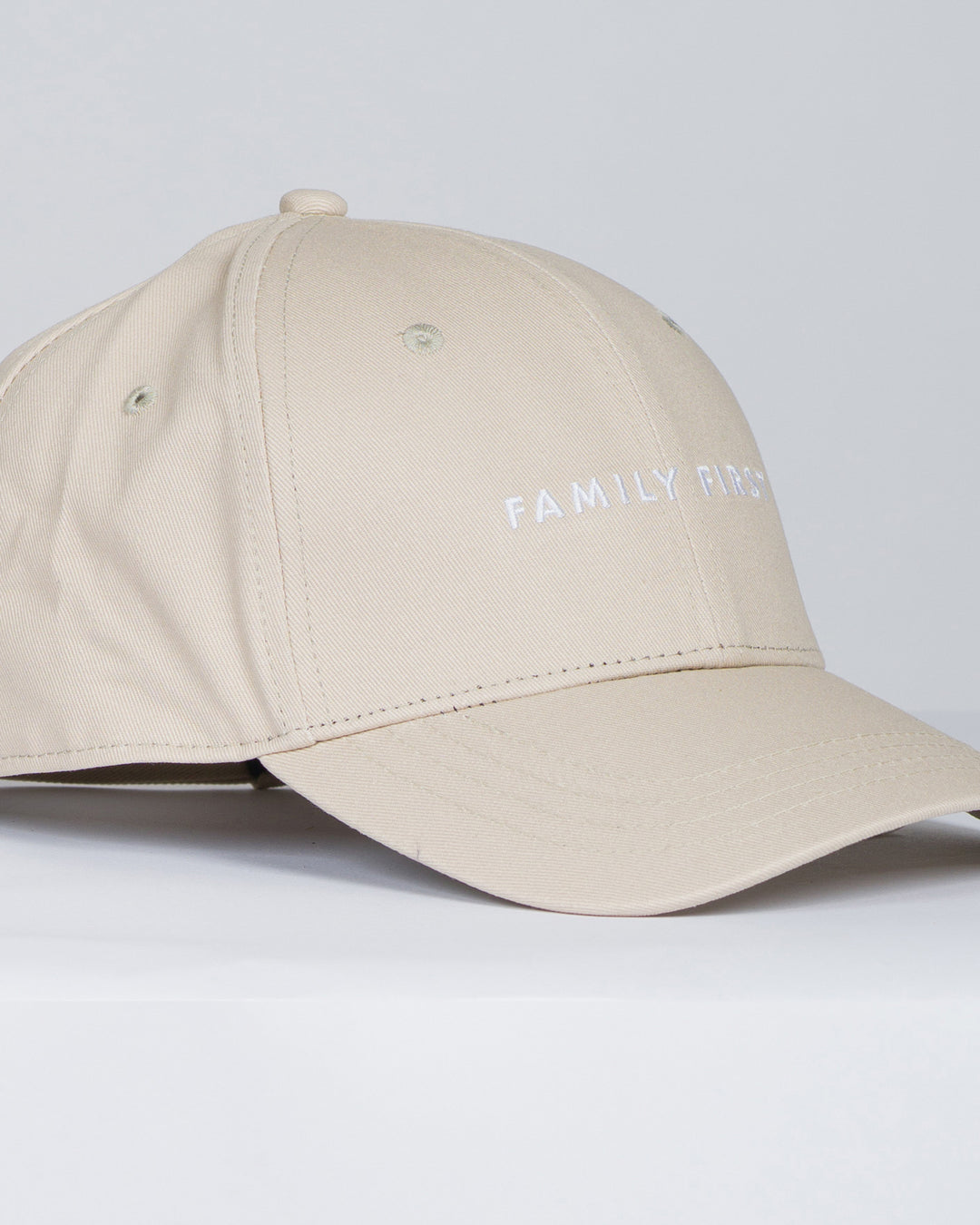 Cappello Family First Beige 