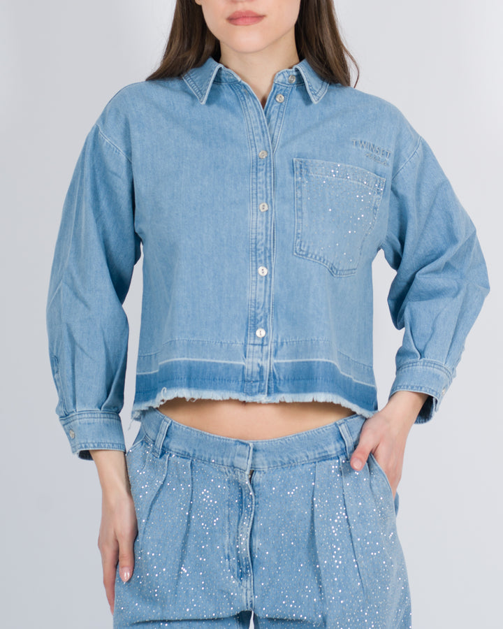 Camicia in jeans con borchie 