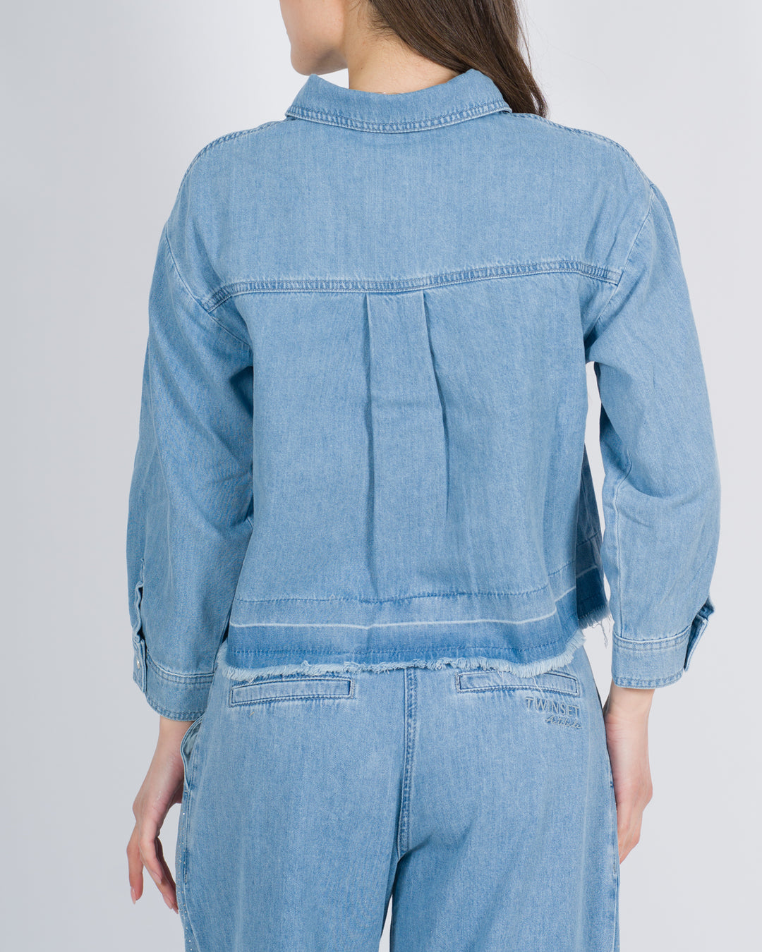 Camicia in jeans con borchie 