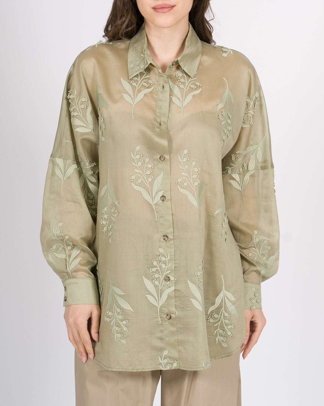 Camicia access verde  in mussola di cotone con ricami 