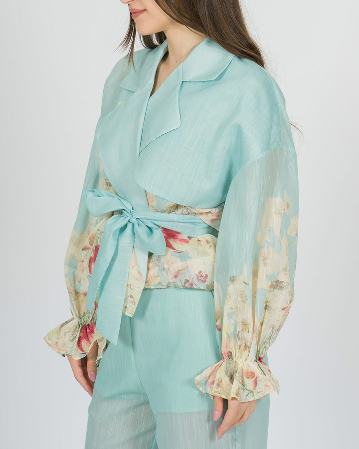 Giacca amosa azzurra modello kimono con fusciacca 