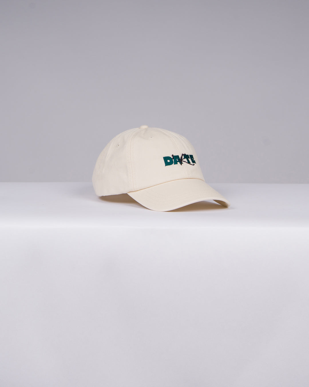 Cappello Baseball Avorio con Scritta DATE Verde 