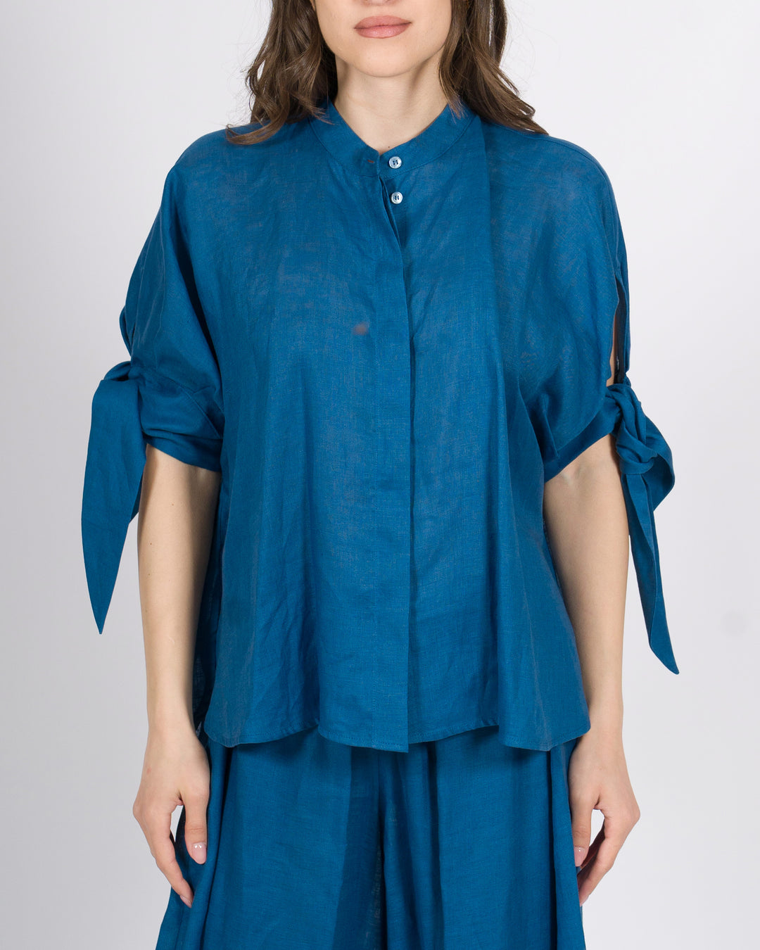 Camicia in Lino Meimeij azzurra con Collo Pistagna 