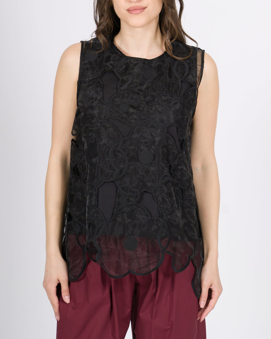 Top Meimeij nero con Fiori Intagliati in Organza 