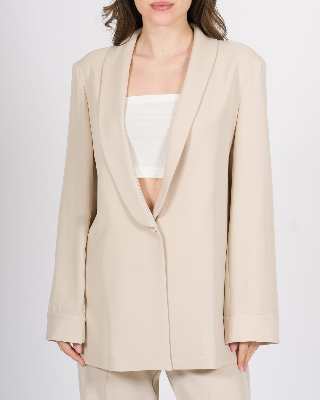 Giacca Silence beige monobottone con collo sciallato 