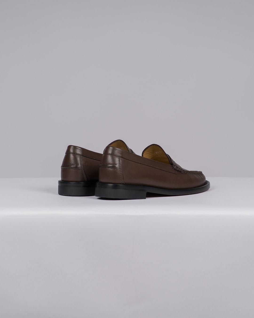 Mocassino Donna in Pelle Testa di Moro con Suola in Cuoio 