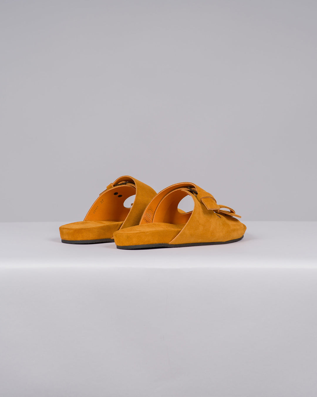 Ciabatta Donna in Suede Arancio con Doppia Fibbia 