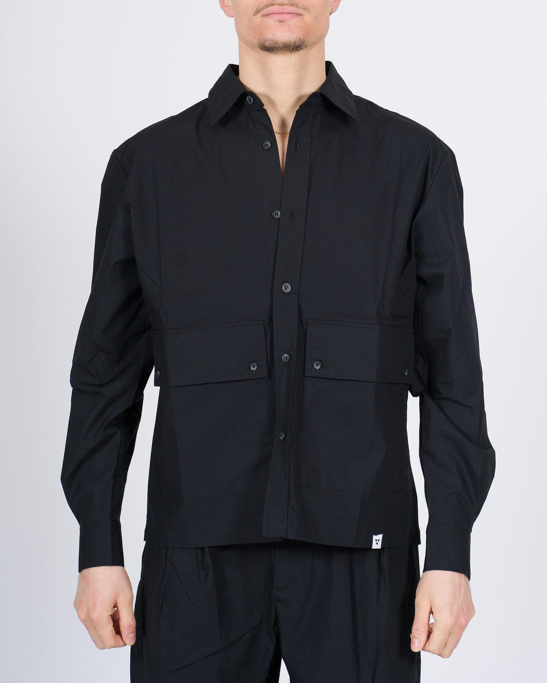 Camicia manica lunga in cotone parastretch nera con tasconi 