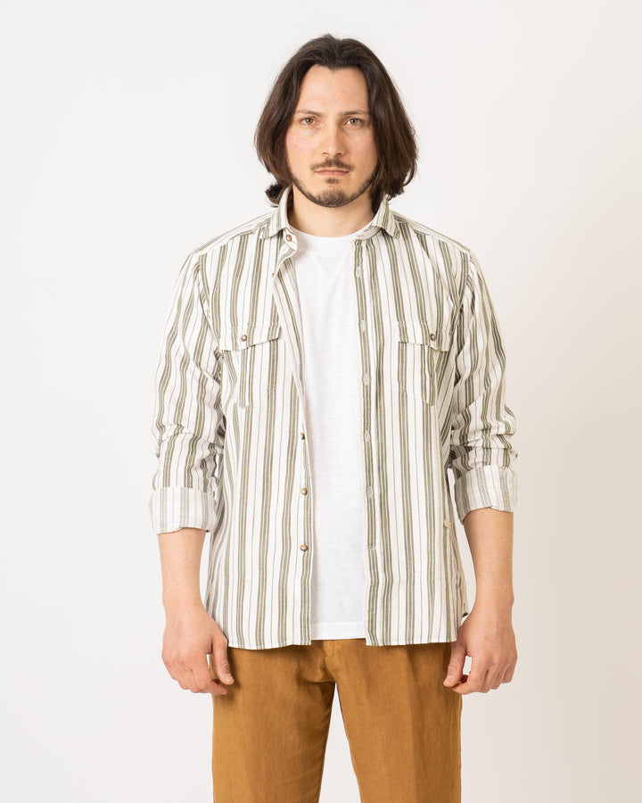 Camicia righe e tasconi 