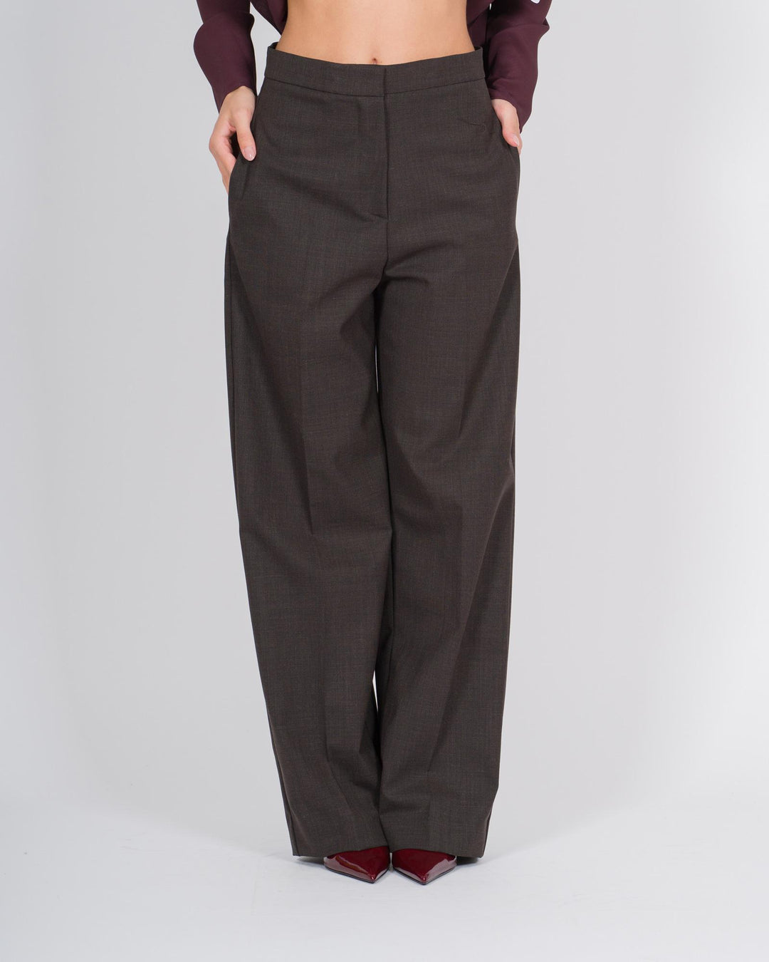 Pantaloni morbidi in lana marrone 