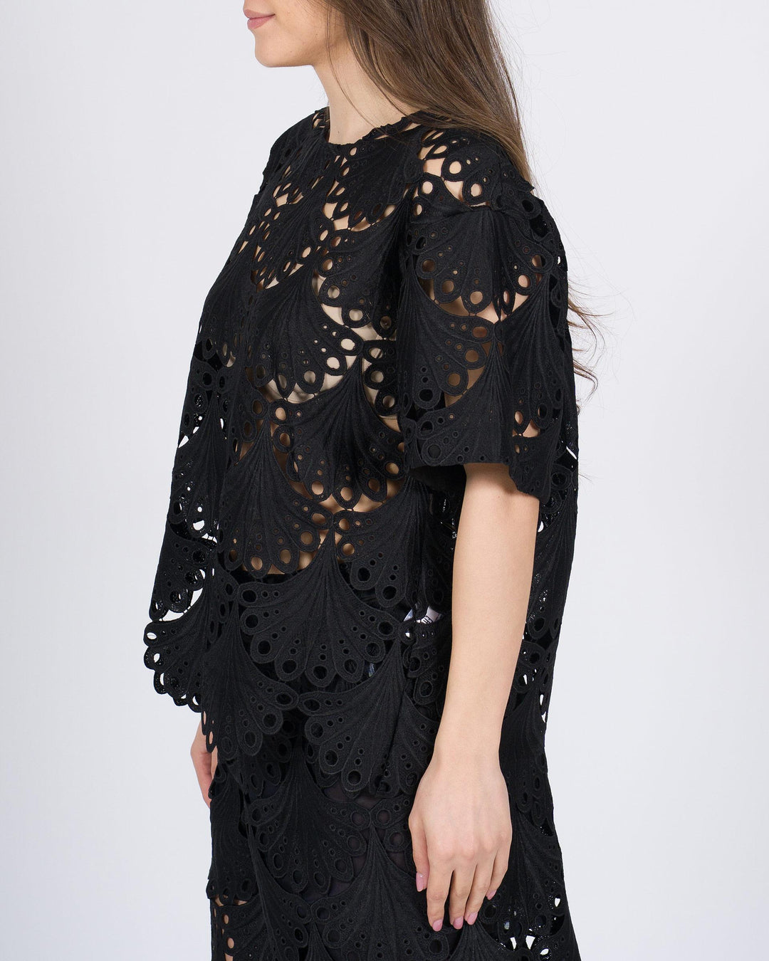Blusa Nera Meimeij con Traforo a Conchiglia 