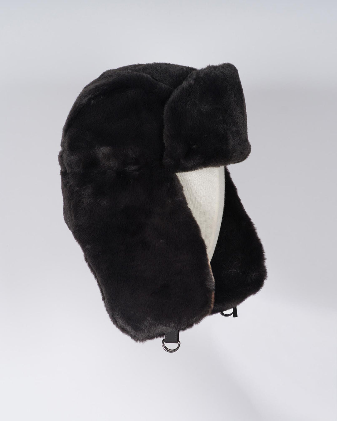 Cappello aviatore in pelliccia nero 