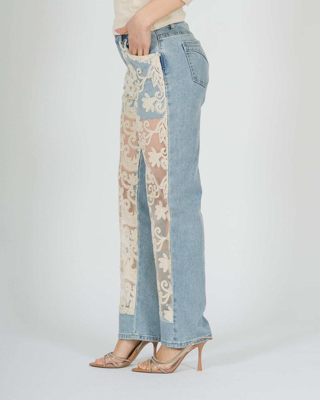 Jeans Amosa con trasparenze e dettagli in pizzo 