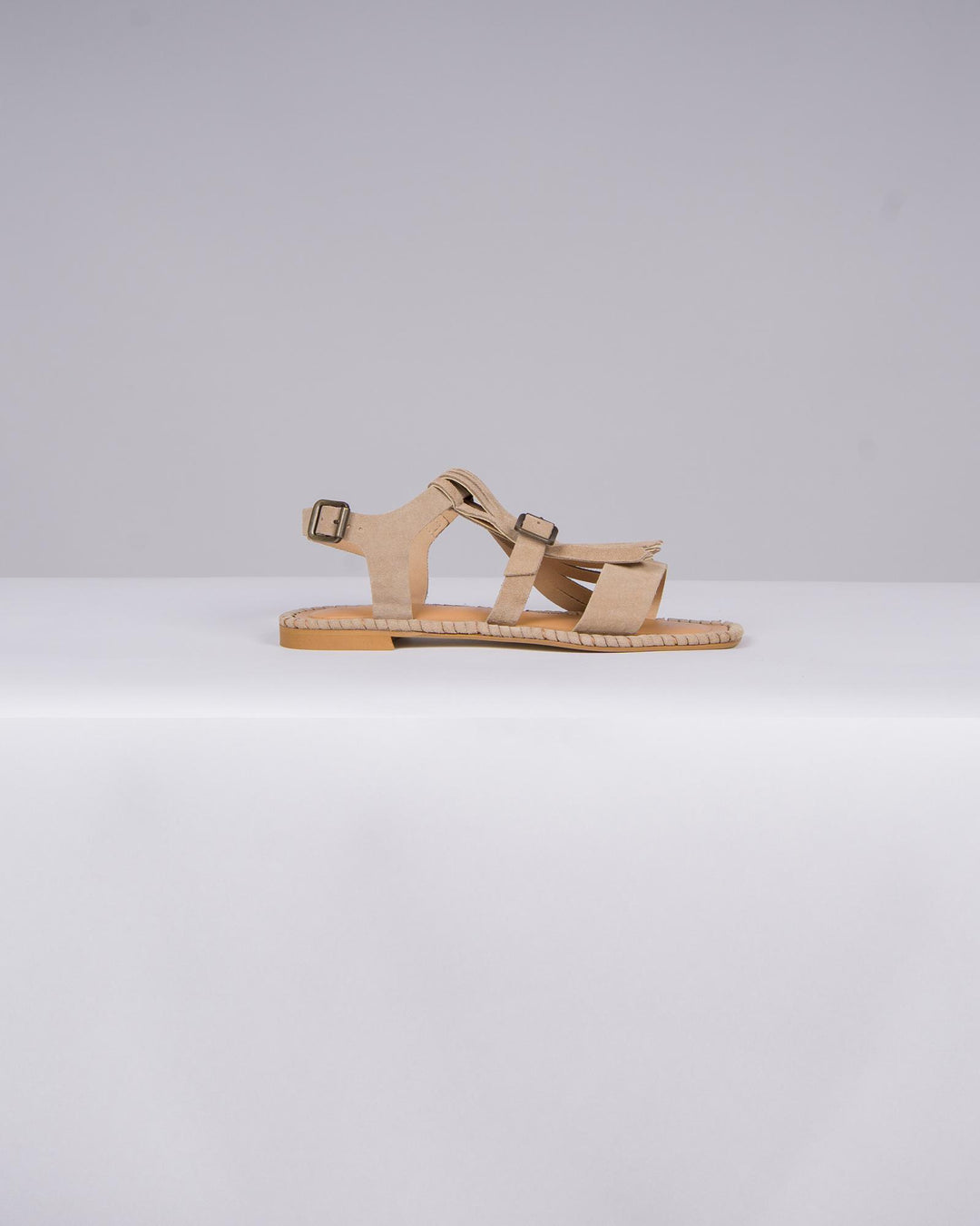 Sandali in Camoscio Beige con Frangia 