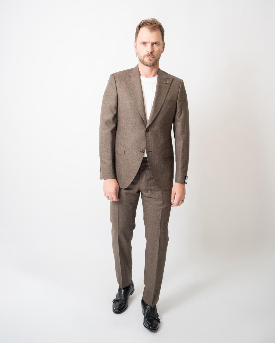 Abito Monopetto Spigato Marrone 