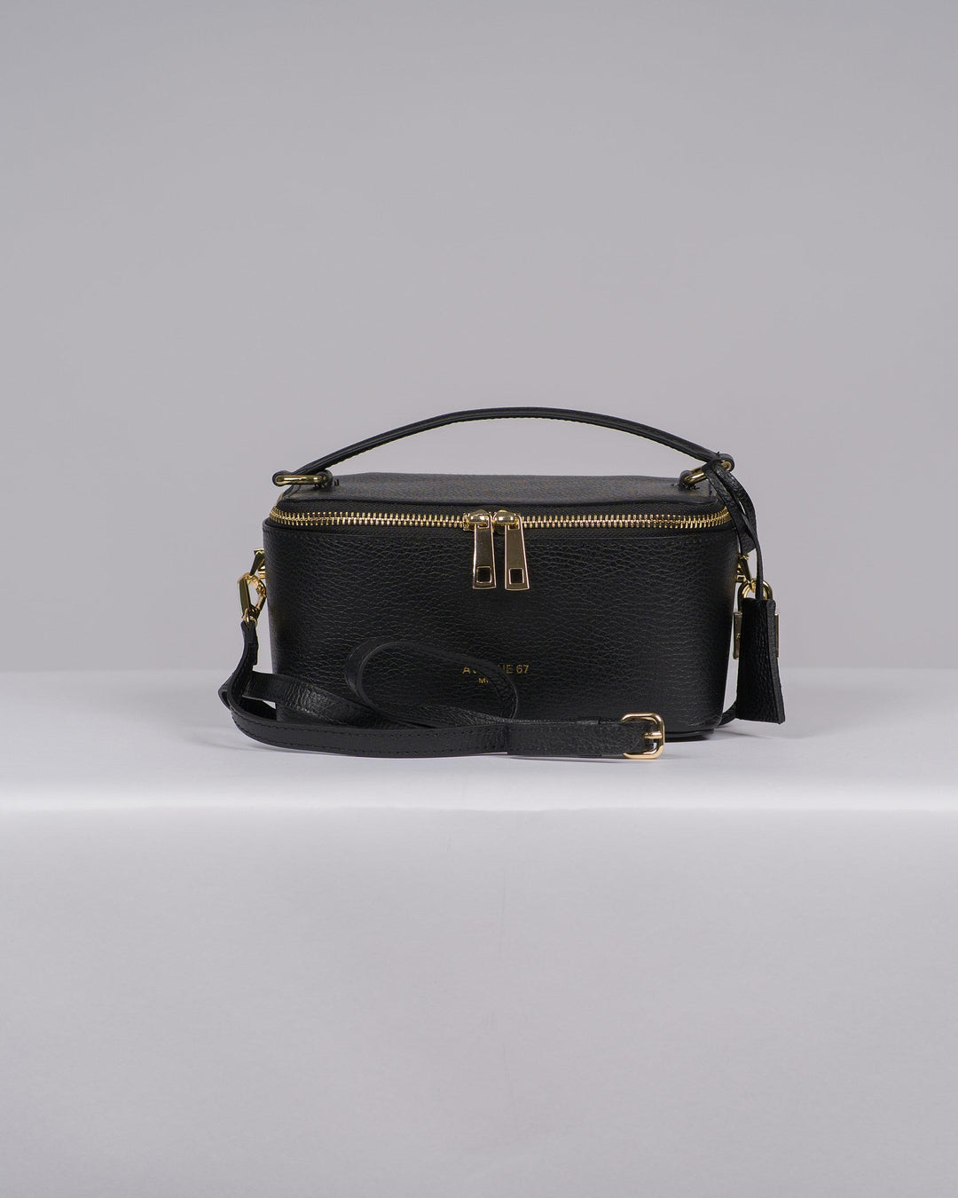 BORSA AVENUE NERA MODELLO IMAN 