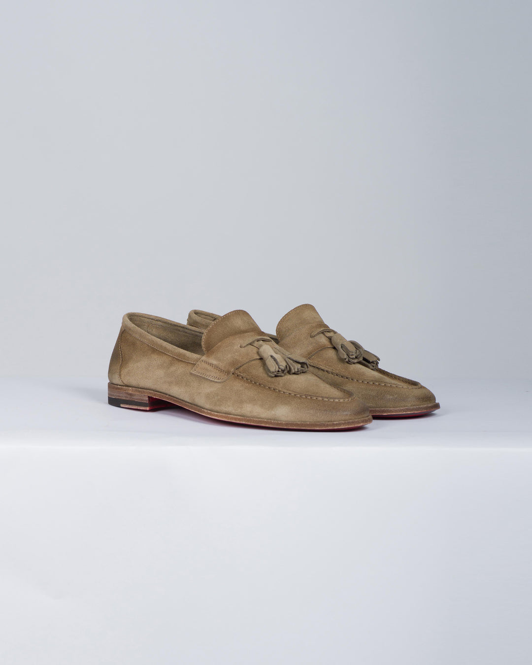 Mocassino camoscio con nappine 