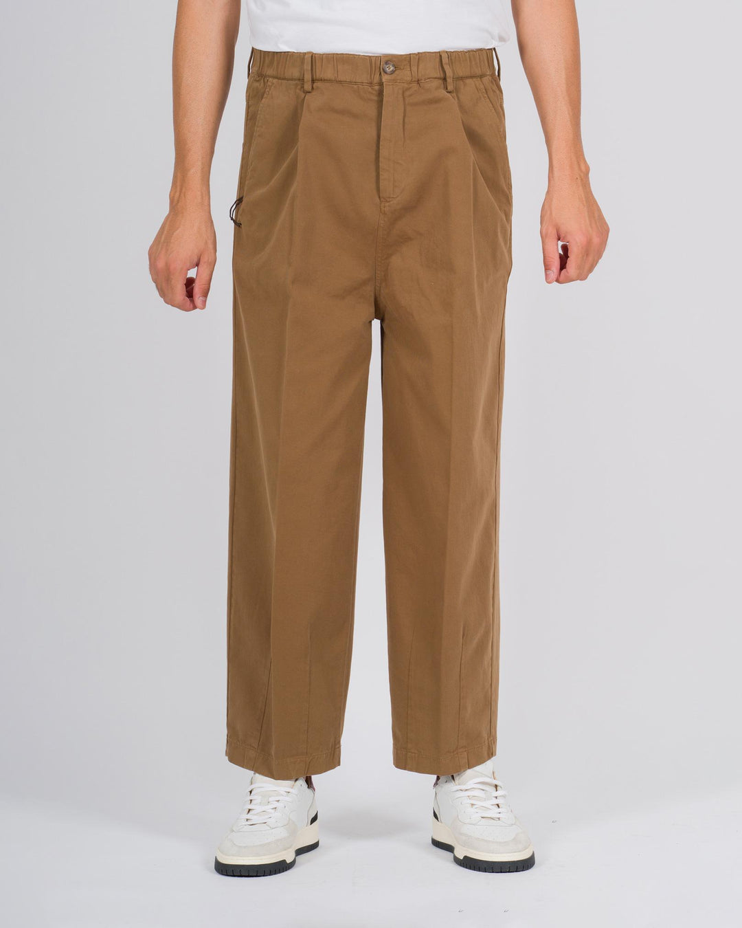 Pantalone Kochi in cotone gabardine cammello 