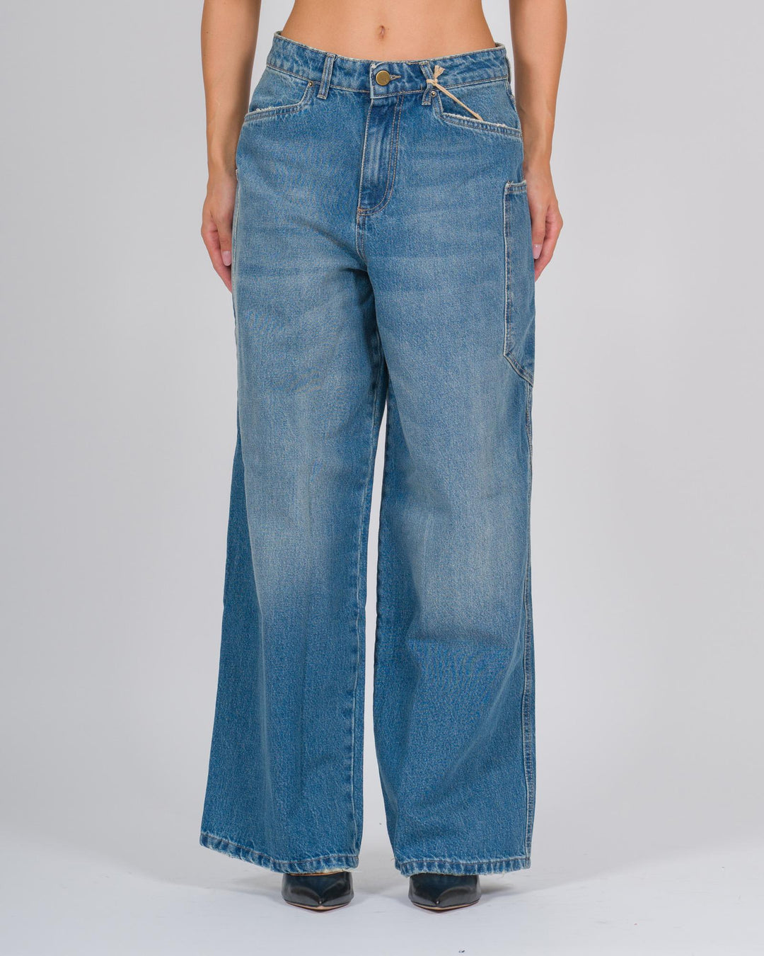 Jeans larghi e morbidi lavaggio chiaro 