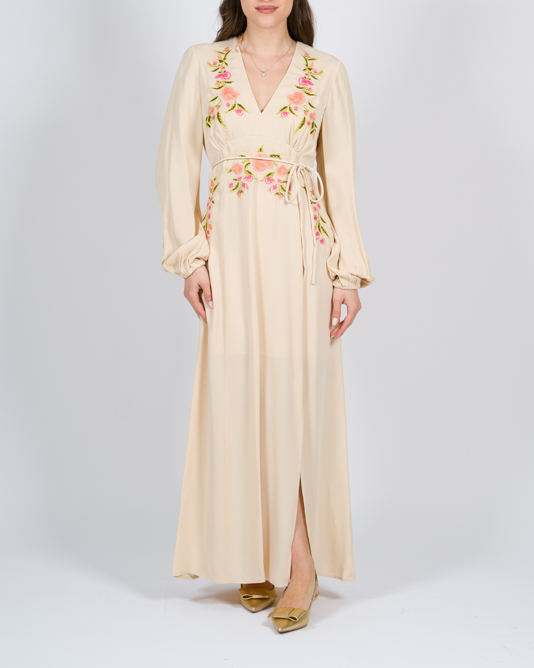 Abito lungo con ricamo floreale beige<BR/> 