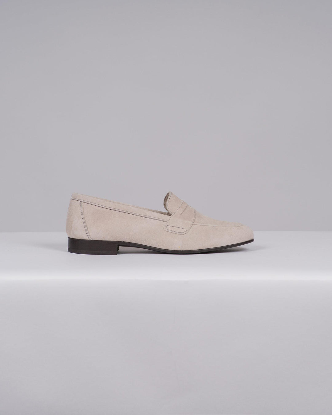 Mocassini Donna in Suede Beige con Punta 
