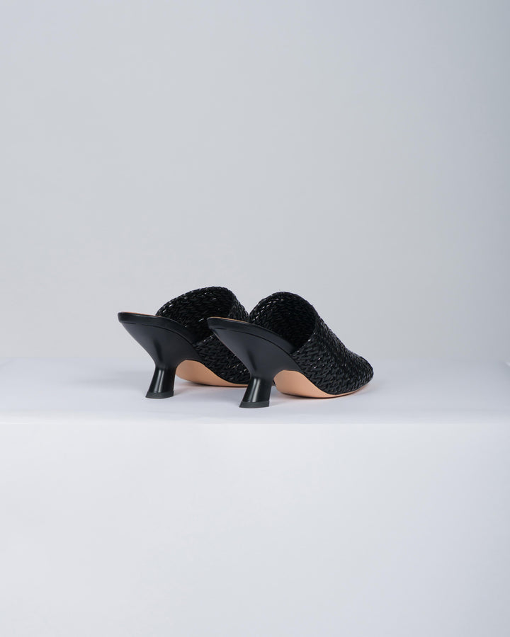 SANDALO CON TACCO DESIGN NERO 