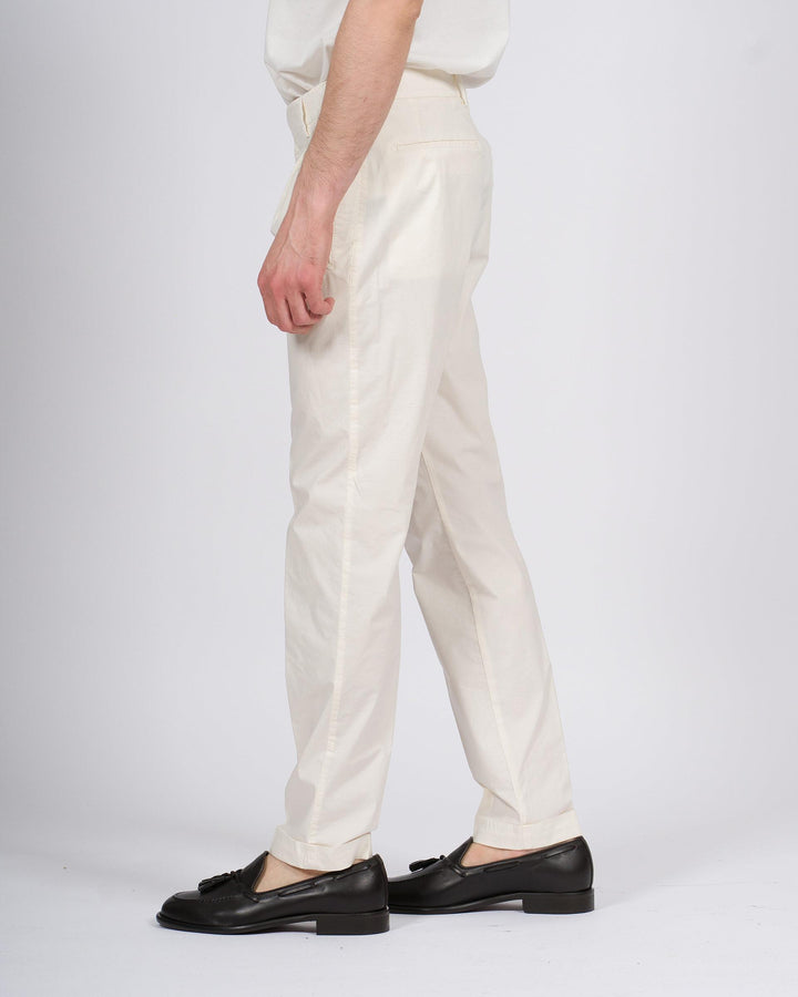 Pantalone retro panna con pence e risvolto 
